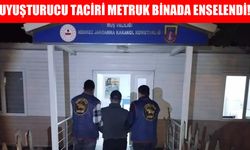 17 yıl hapis cezasıyla aranan uyuşturucu taciri, Muş’ta metruk binada kıskıvrak yakalandı!