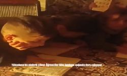 Yüksekova'da elektrik çilesi: Öğrenciler lüks lambası ışığında ders çalışıyor