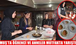 Muş'ta öğrenciler ve aileleri yemek yarışmasında hünerlerini sergiledi