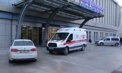 Tabancayla deneme atışı yaparken kazara kendini vurdu