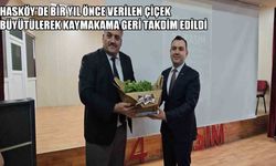 Hasköy Milli Eğitim Müdürü Bozyel'den Kaymakam Güney'e anlamlı hediye
