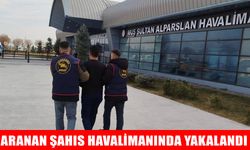 4 yıl hapis cezasıyla aranan şahıs Muş Havalimanı'nda yakalandı