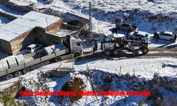 Yolda mahsur kalan tır, ekipler tarafından kurtarıldı