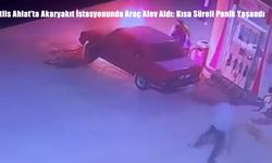 Bitlis Ahlat’ta Akaryakıt İstasyonunda Araç Alev Aldı: Kısa Süreli Panik Yaşandı