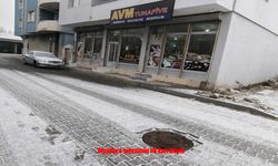 Diyadin beyaza uyandı: Mevsimin ilk karı ilçeyi şaşırttı