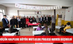 "İyi ki doğ-Muş" sloganıyla köylerdeki çocuklara doğum günü sürprizi yapıyorlar