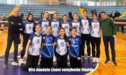 Oltu Anadolu Lisesi Kız Voleybol Takımı İl Finalinde
