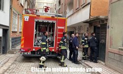 Elazığ'da metruk binada çıkan yangın söndürüldü