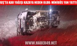 Muş'ta korkutan kaza: Yağıştan kayganlaşan yolda minibüs devrildi