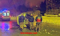 Van Edremit’te Kamyonet Devrildi: Sürücü Yaralandı