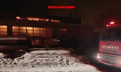 Erciş’te Marangoz Atölyesinde Gece Yangını