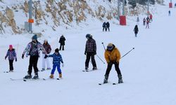 Kayak merkezlerinde güncel kar kalınlıkları açıklandı