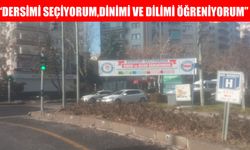 Diyarbakır’da seçmeli din ve dil dersleri için afişli bilgilendirme