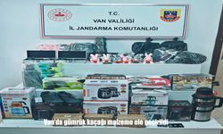 Van’da Kamyonette Gümrüksüz Eşya Ele Geçirildi