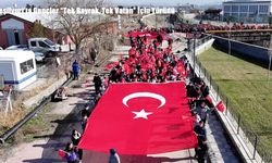 Yeşilyurt’ta Gençler “Tek Bayrak, Tek Vatan” İçin Yürüdü