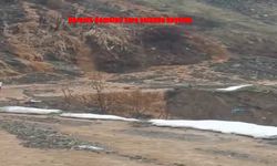 Derecik-Şemdinli Yolunda Heyelan Uyarısı: Trafik Aksadı