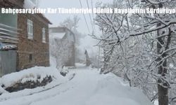 Bahçesaraylılar Kar Tünelleriyle Günlük Hayatlarını Sürdürüyor