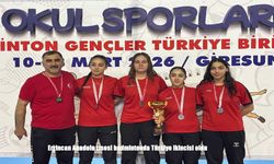 Erzincan Anadolu Lisesi Kız Badminton Takımı Türkiye İkincisi oldu
