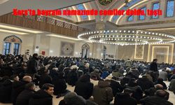 Kars’ta Bayram Namazına Yoğun İlgi: Yer Bulamayan Avluya Koştu