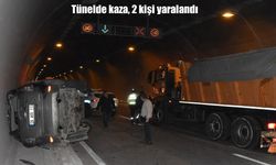 Bitlis’te hafif ticari araç ile otomobil tünelde çarpıştı: 2 yaralı