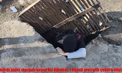 Okul yolunda korkutan kaza: Mazgal kaydı, öğrenci çukura düştü