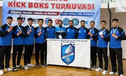 EBB Sporcuları Türkiye Kick Boks Turnuvasından Madalyalarla Döndü