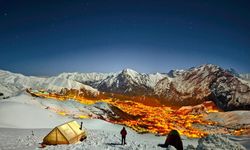 Hakkari Merga Bütan Yaylasında Nisan Gecesi Doğa Severleri Büyüledi