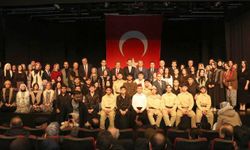 Erzurum’da “Çanakkale Destanı Oratoryosu” Sahnelendi: Tartışmalar Gündemde