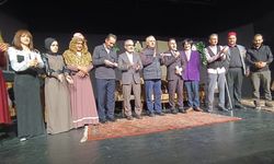 Erzurum Şehir Tiyatrosu, ‘Kılıbık Hayrullah’ ile Türkiye Turnesinde