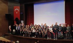 Elazığ’da Öğretmen, Veli ve Öğrencilerden Oluşan Koro Beğeni Topladı