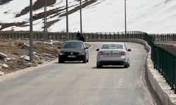 Hakkari Yüksekova’da Pizok Yolu 13 Gündür Kapalı: Ulaşım Tek Şeritten Sağlanıyor