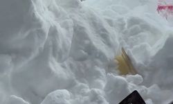 Erzincan Karadağ’da Nisan Ortasında Kar: Telekom Ekipleri Zor Şartlarda Müdahale Etti