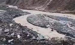 Elazığ Palu’da Sel: Gökdere Köyü Yolunda Ulaşım Yeniden Kapatıldı