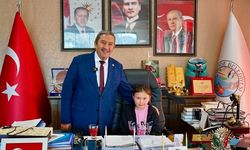 Darende Belediyesi’nde 23 Nisan’da Başkanlık Koltuğu Çocuğa Devredildi