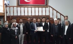 Erzurum Daru’l Huffaz’da Hafızlık Sevinci: Öğrencilere Belge ve Ödül Verildi