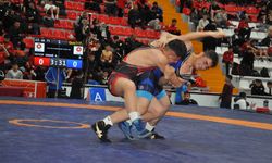 Kars’ta U15 Türkiye Güreş Şampiyonası Başladı: Milli Takım İçin Büyük Rekabet