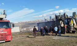 Van Özalp’ta Ev Yangını: İtfaiye Ekipleri Alevleri Söndürdü