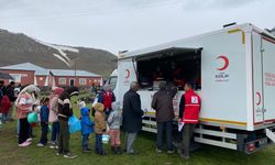 Ağrı’da deprem sonrası Kızılay sahada