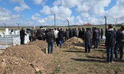 Van’da Köpek Saldırısında Hayatını Kaybeden 5 Yaşındaki Çocuk Defnedildi