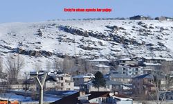 Nisan’da kar, vatandaşları hayrete düşürdü