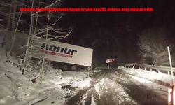 Sahara Geçidi’nde kayan tır ulaşımı felç etti