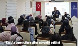 Emniyetten Kars’ta 100 öğrenciye siber farkındalık programı