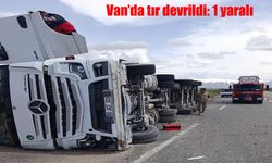 Van’da tır devrildi: sürücü yaralandı