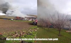 Kars'ta bir ev alevlere teslim oldu: Kullanılamaz hale geldi