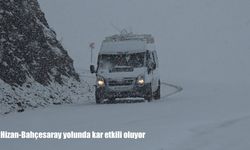 Hizan-Bahçesaray yolunda kar etkili oluyor