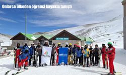 Palandöken’de uluslararası öğrenciler kayak heyecanı yaşadı