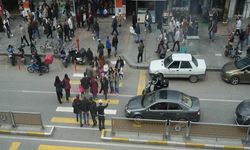 Erzincan’da bayram alışverişi yoğunluğu yaşanıyor
