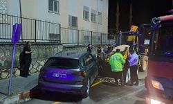 Otomobil ile iş makinesi çarpıştı: 5 kişi yaralandı