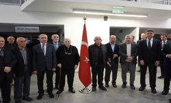 Erzurum Kazım Karabekirbekir Paşa'nın kızını bağrına bastı
