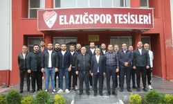 Elazığspor’a Rövanş Öncesi Moral: AK Parti Heyeti Tesislerde